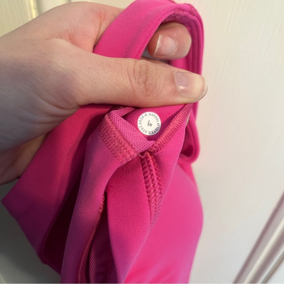 lululemon athletica Like New Bright Pink Align Crop Top Sz 4 - Picture 3 of 4